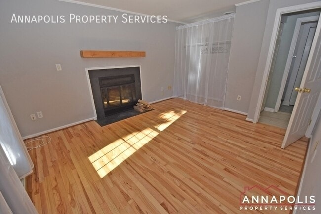 Building Photo - 1011 Hyde Park Dr