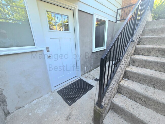 Building Photo - 5317 NE Emerson St
