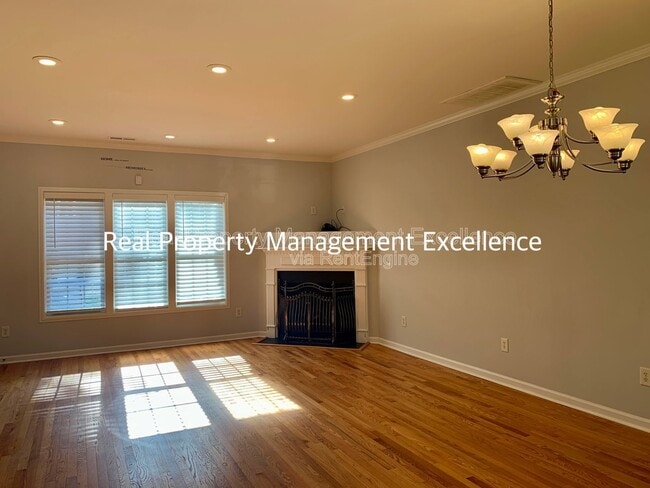 Building Photo - 110 Caribbean CT'