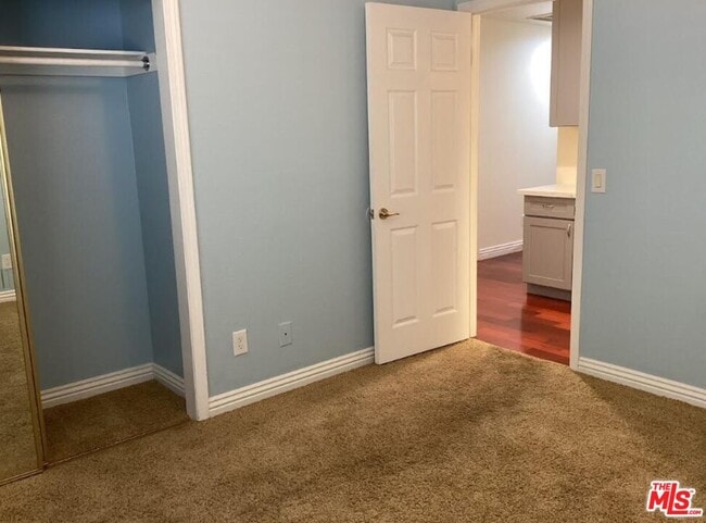 Building Photo - 2657 Sandstone Ct