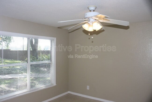 Building Photo - 7606 Pissarro Dr