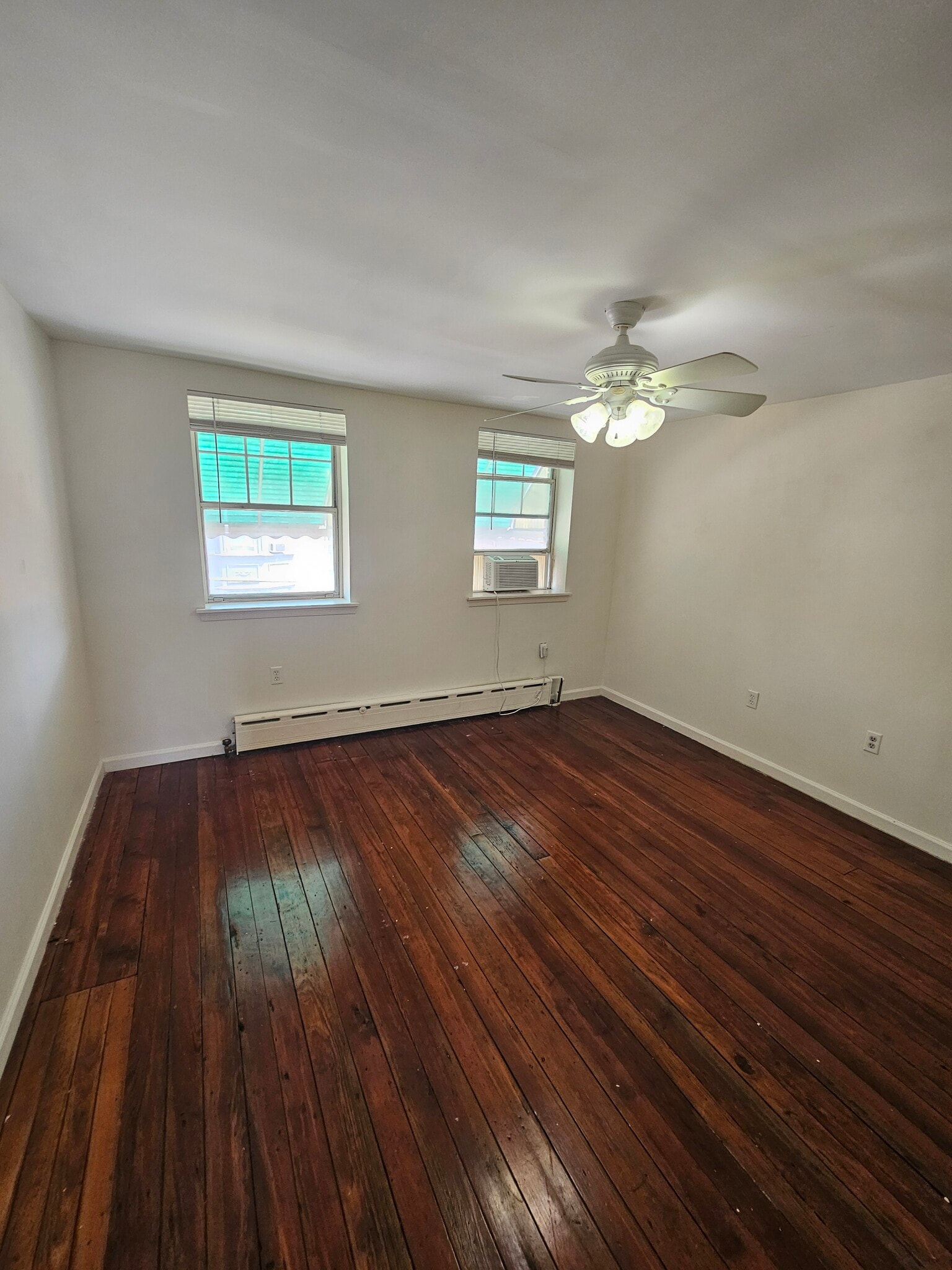 Building Photo - 1316 S 8th St