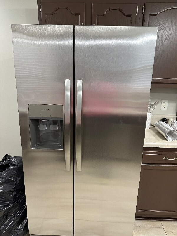 Building Photo - 1642 Thompson Dr