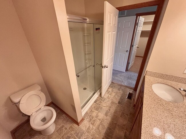 Building Photo - 1758 N 177th Plaza