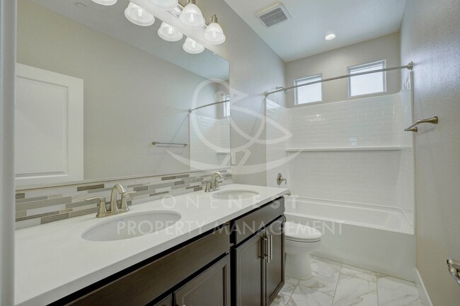 Building Photo - ~~!!$500 off your first months rent!!~~ Home in the heart of Twelve Bridges Village!