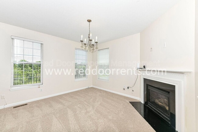 Building Photo - 13340 W Golden Gate Dr