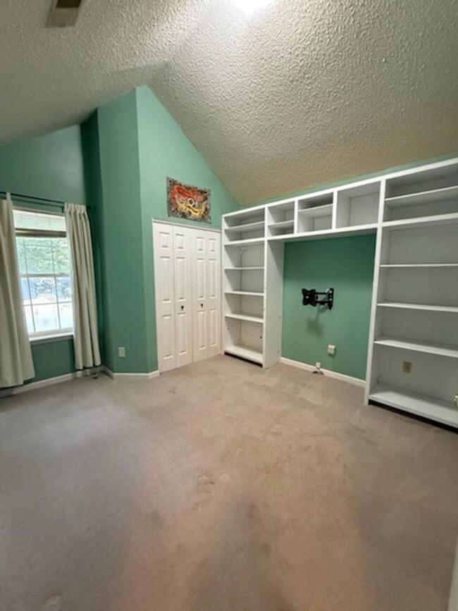 Building Photo - Charming 3-bedroom, 2-bath home in Florence,