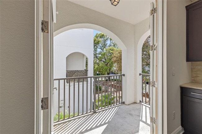 Building Photo - 309 S Fremont Ave