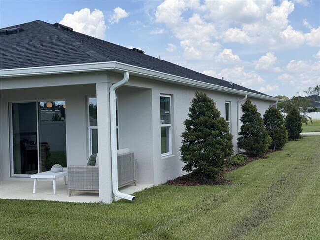 Building Photo - 2602 Lola Ln