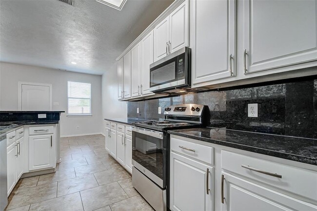 Building Photo - 12426 Narcissus View Trail