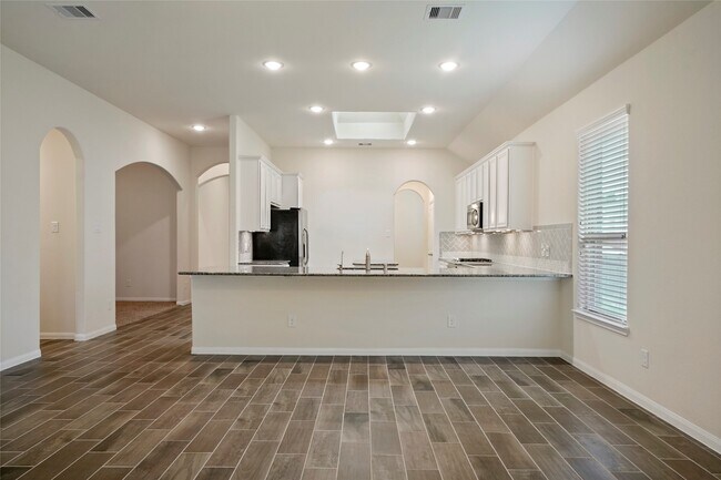 Building Photo - 1403 Holly Chase Dr