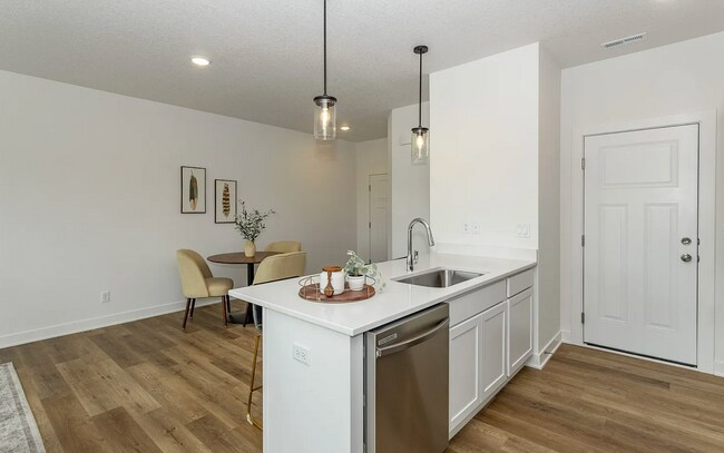 Building Photo - 3111 Bracken Pl