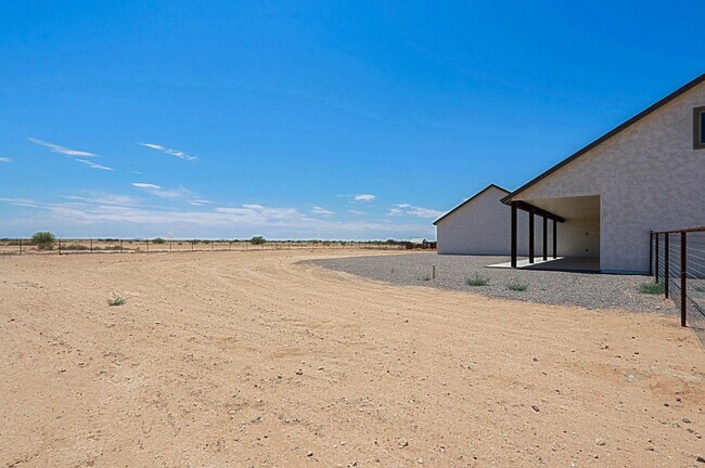 Building Photo - 2351 E Cana Ln
