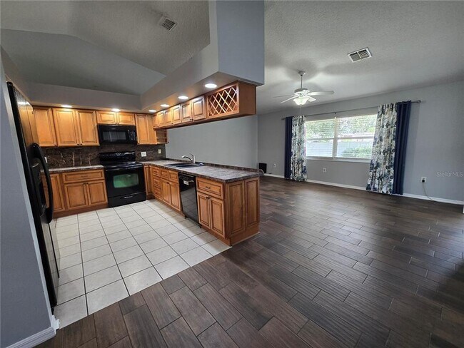 Building Photo - 3901 Laurel Branch Ct