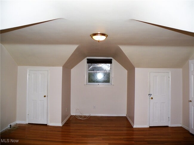 Building Photo - 21216 N Park Dr