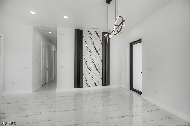 Building Photo - 3123 69th St W