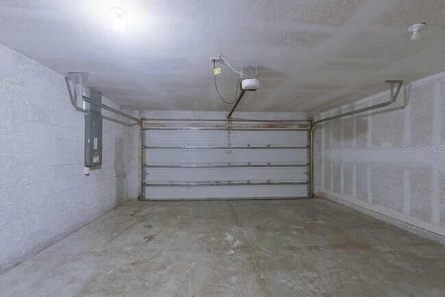 Building Photo - 9143 Aegean Cir