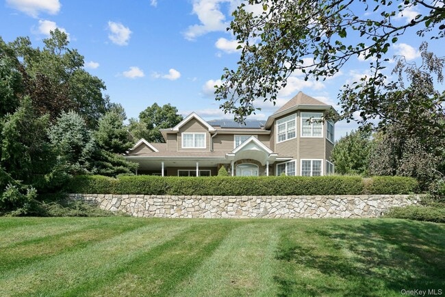 Building Photo - 24 Charnwood Dr