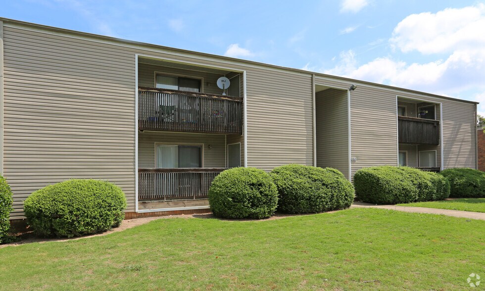 Primary Photo - The Glenwood at Pinson