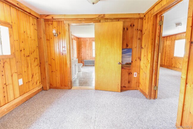 Building Photo - 86 Carpenter Rd