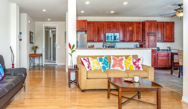 Building Photo - Beautiful Fully Furnished, 2 Bed, 2.5 Bath Kai Ani Village Townhome with Saltwater Pool
