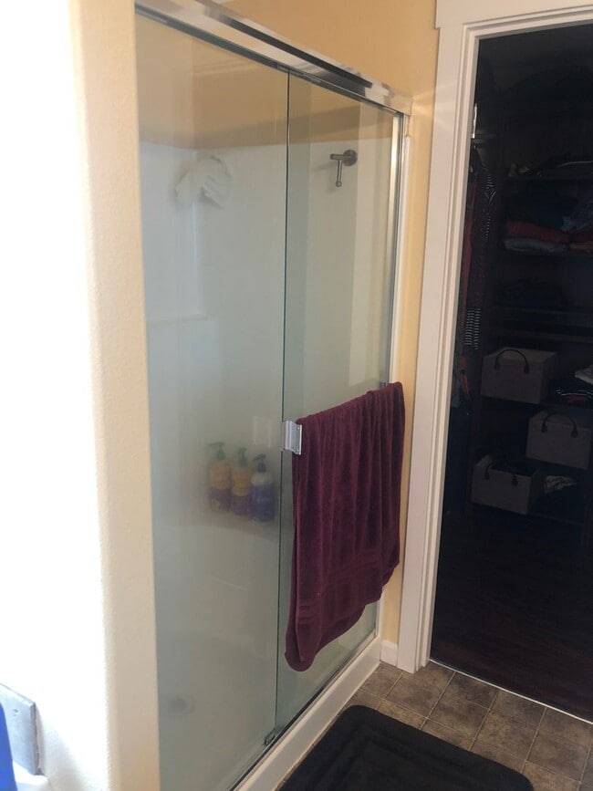 Building Photo - 4 bedroom 2.5 bath home for rent in Quincy