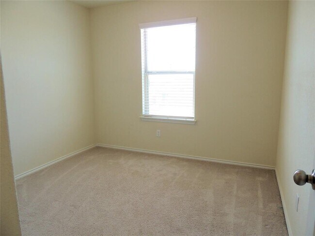 Building Photo - 241 Cascata Way