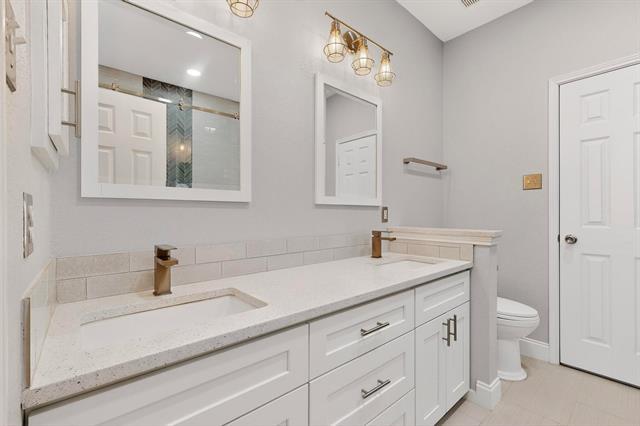 Building Photo - 1538 Oakmont Dr