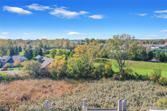 Building Photo - 31173 Livingston Dr