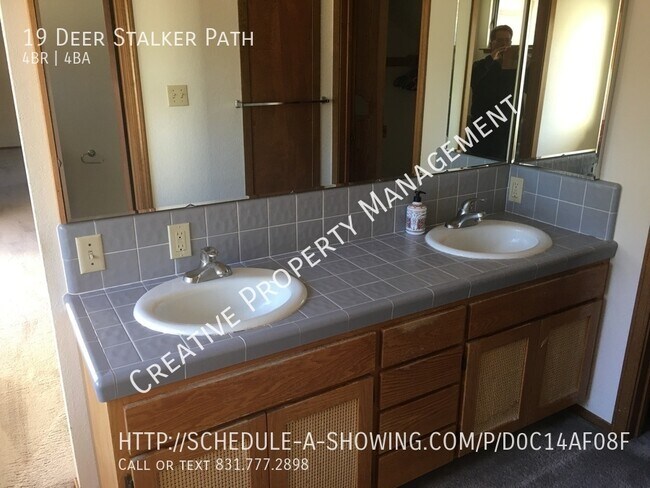 Building Photo - 4 Bedroom House in Monterey, CA 93940