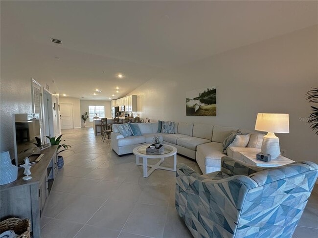 Building Photo - 14231 Heritage Landing Blvd