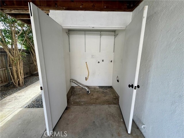 Building Photo - 190 Costa Mesa St