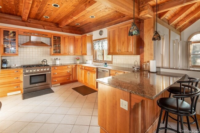 Building Photo - 48 Oakhurst Rd