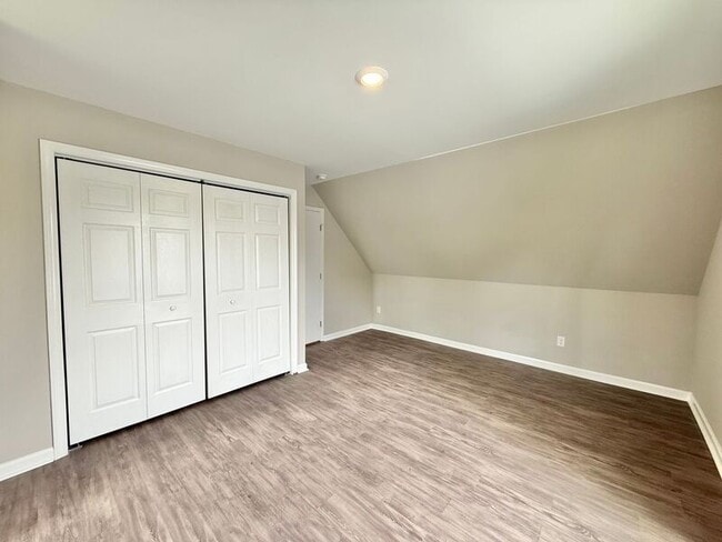 Building Photo - 1212 Merrick St