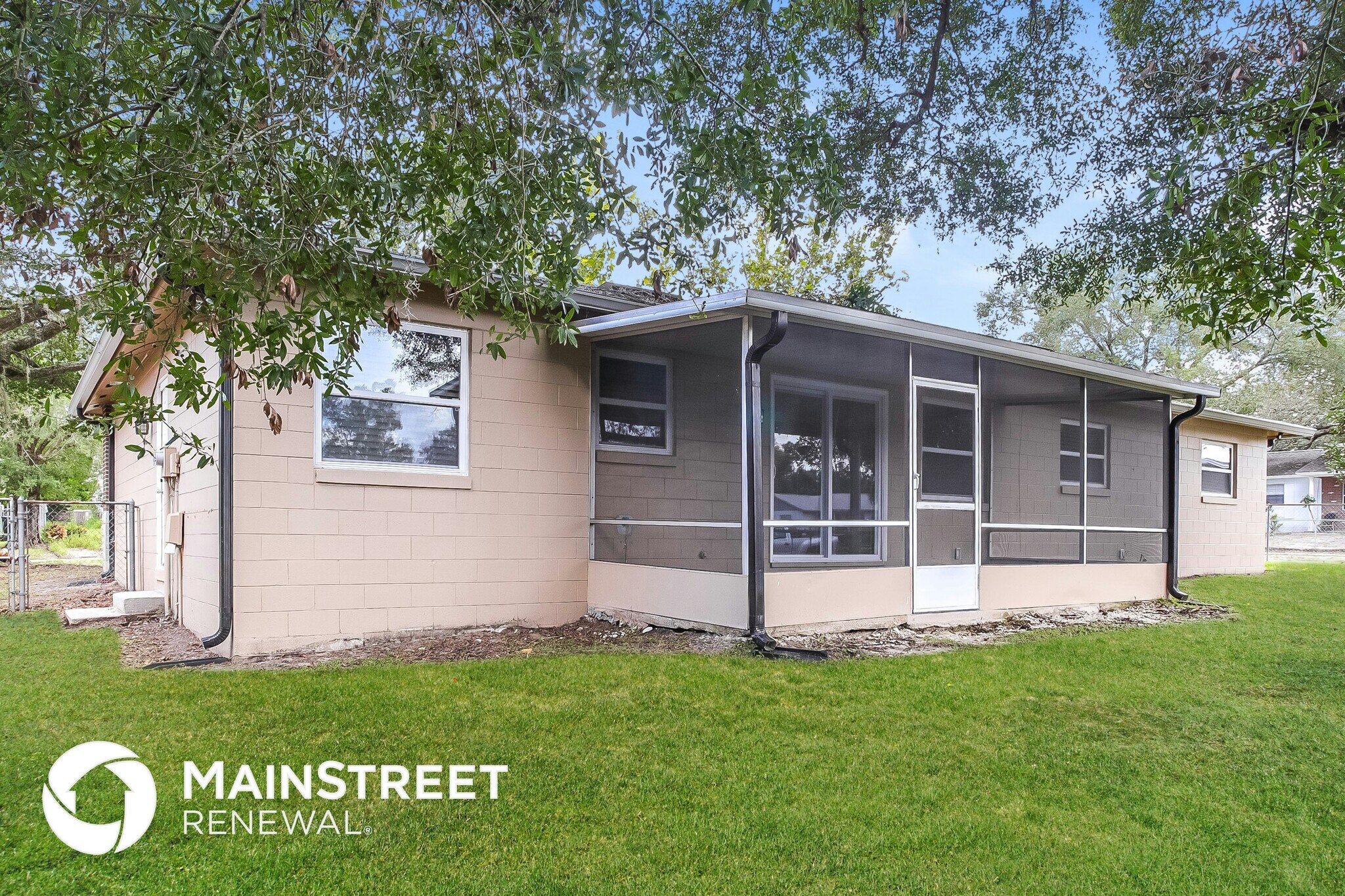 Building Photo - 3728 Yosemite Dr