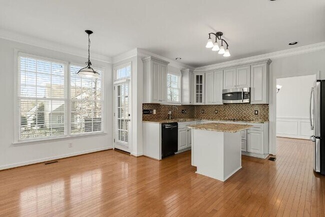 Building Photo - Spacious 5 Bedroom Home with 3rd Floor Suite, Fenced Yard & Community Amenities – $3,500/mo