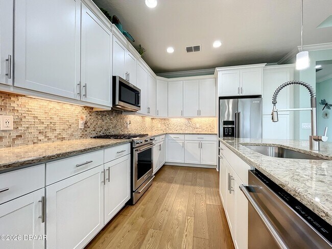 Building Photo - 329 Margaritaville Ave