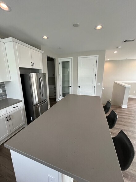 Building Photo - 3812 Hatchery Ln