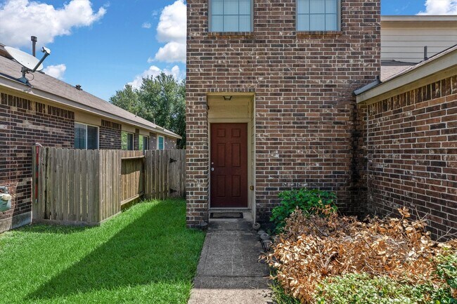 Building Photo - 12230 Turchin Dr