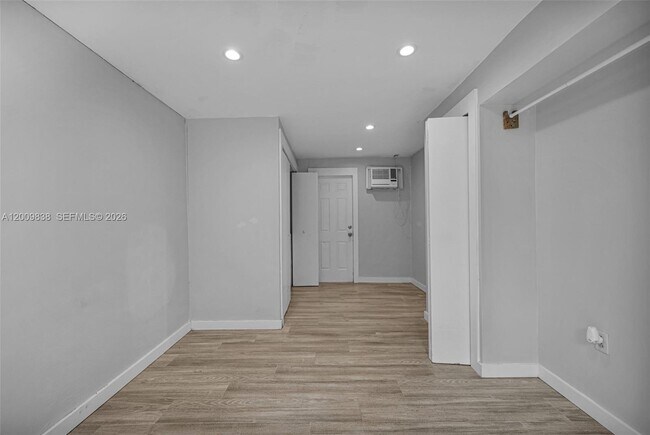 Building Photo - 2225 SW 62nd Ct