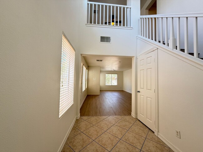 Building Photo - 2696 Begonia Valley Ave