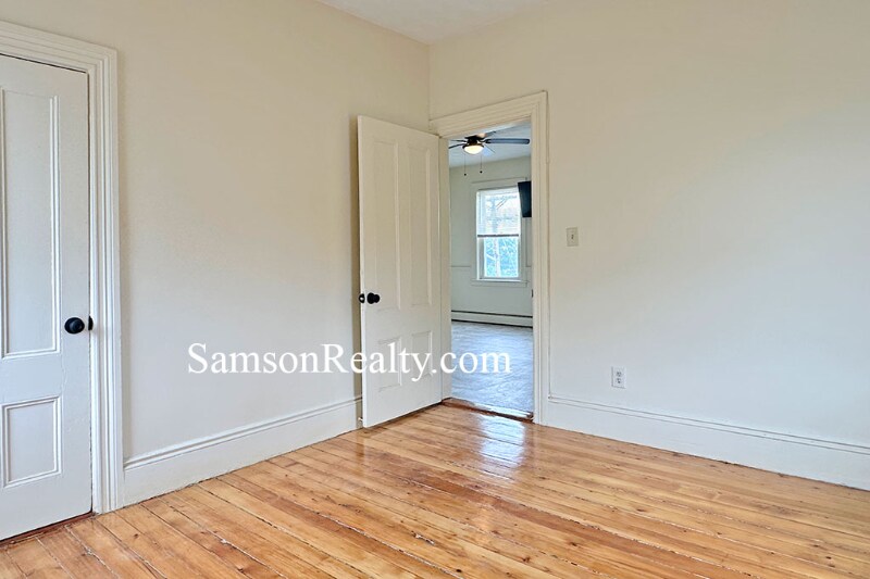 Building Photo - 669 Wickenden St