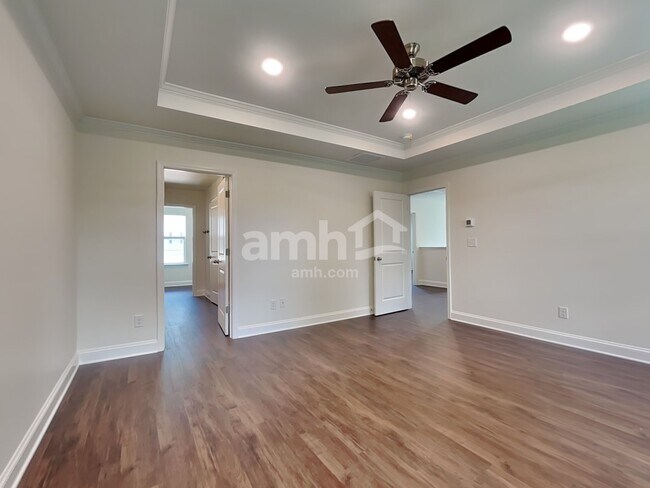 Building Photo - 611 Rivermist Dr