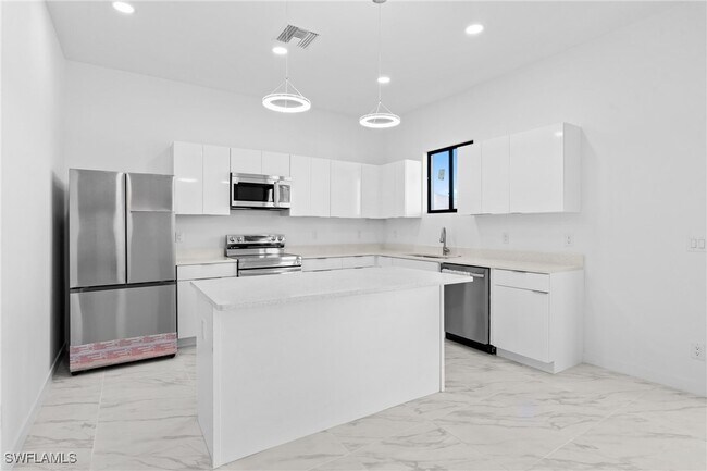 Building Photo - 1114 El Dorado Blvd N