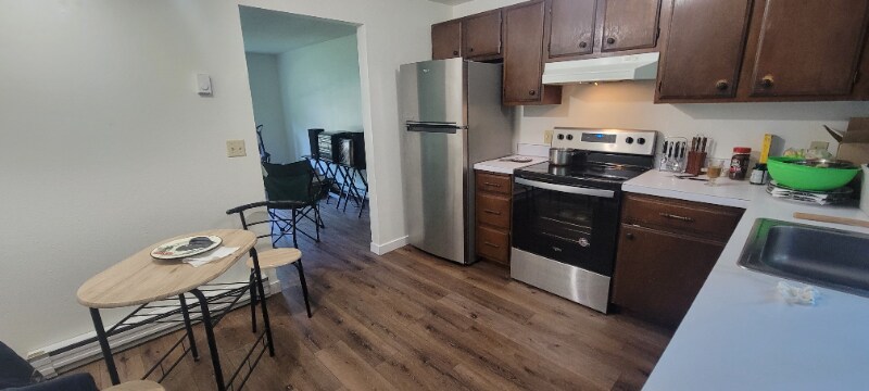 Building Photo - 2201 Happy Ct