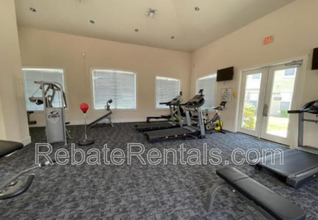 Building Photo - 8290 Gate Pkwy W