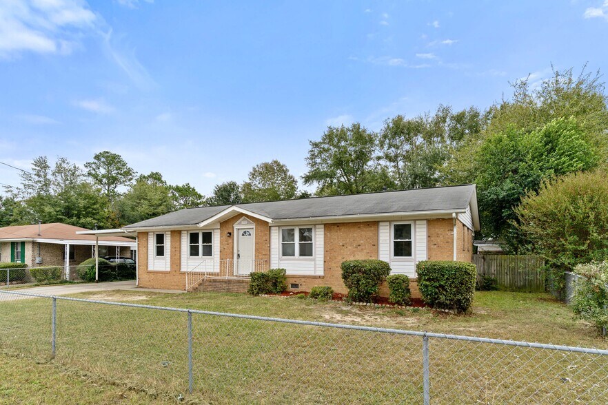 Front - 3312 Blanchard Rd