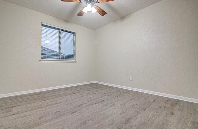Building Photo - 7705 Pebble Creek Dr