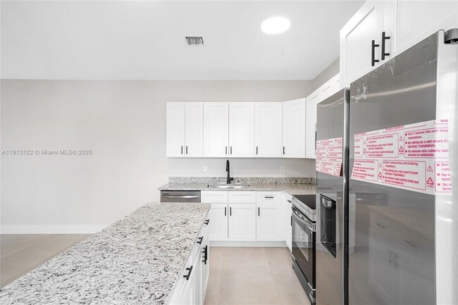 Building Photo - 4307 E 8th Ct