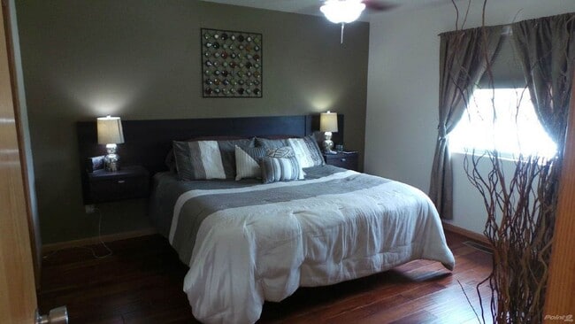 Building Photo - SPACIOUS | 3 BEDROOM | TOWNHOME | LOCATED IN AUBURN HILLS